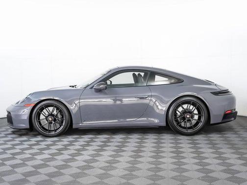 2025 Porsche 911 Carrera GTS