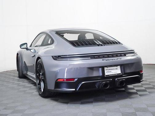 2025 Porsche 911 Carrera GTS