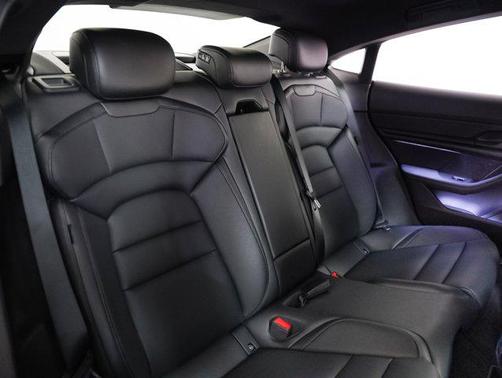 2022 Porsche Taycan 4S