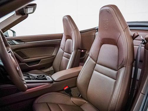 2026 Porsche 911 Carrera 4S Cabriolet