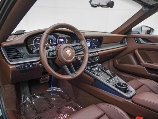 2026 Porsche 911 Carrera 4S Cabriolet