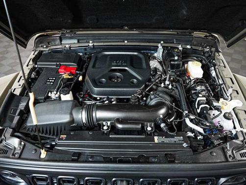 41 2025 Jeep Wrangler Rubicon