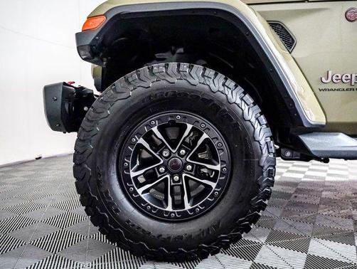 41 2025 Jeep Wrangler Rubicon