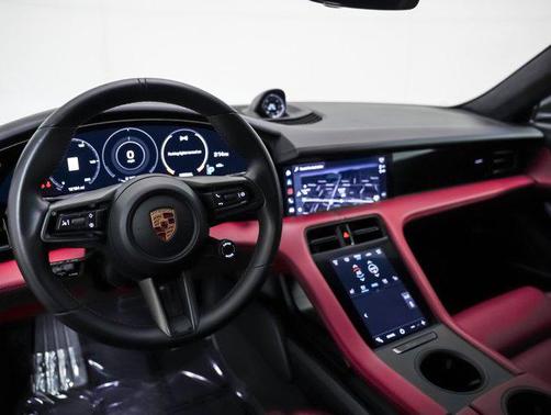 2022 Porsche Taycan Cross Turismo 4