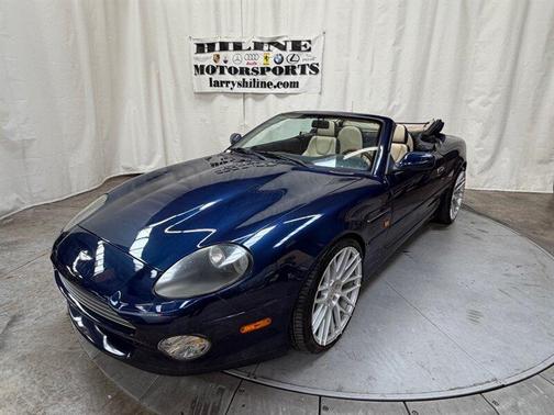 2000 Aston Martin DB7 Vantage