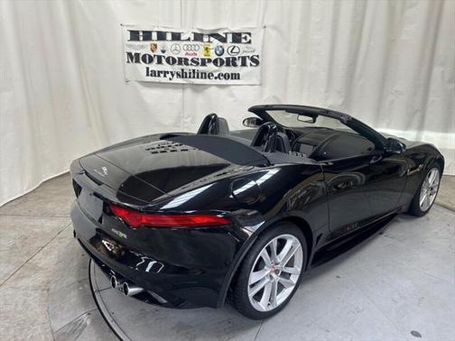 2017 Jaguar F-TYPE R