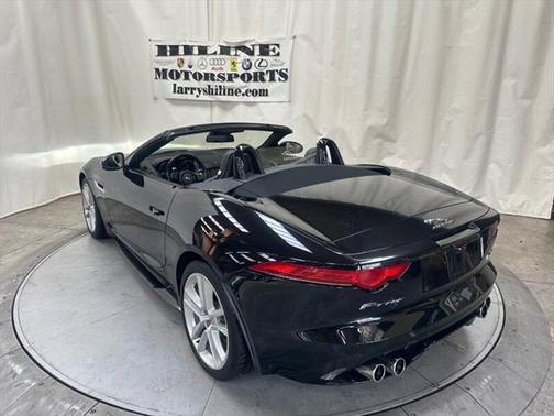 2017 Jaguar F-TYPE R