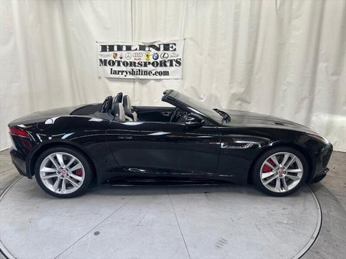 2017 Jaguar F-TYPE R