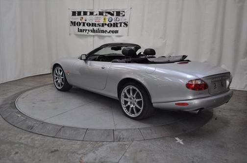 2004 Jaguar XKR Base