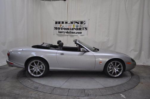 2004 Jaguar XKR Base
