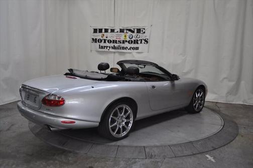 2004 Jaguar XKR Base