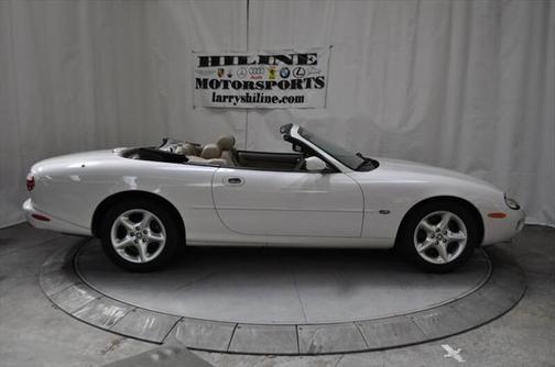 2000 Jaguar XK8 Base