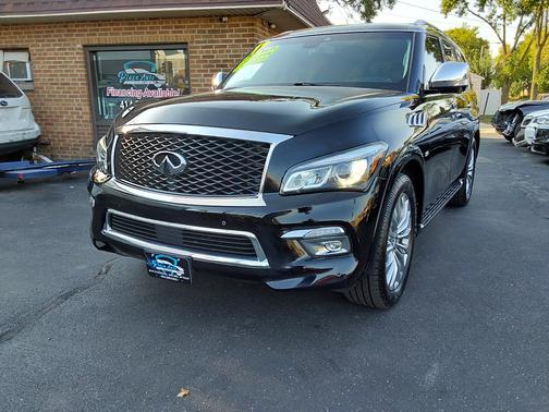 2017 INFINITI QX80 Base
