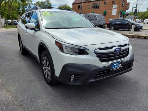 White 2020 Subaru Outback Premium