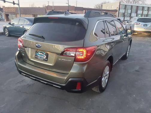 2019 Subaru Outback 2.5i Premium