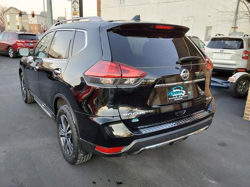 2017 Nissan Rogue SL
