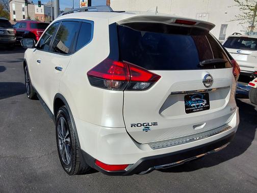 2018 Nissan Rogue SL