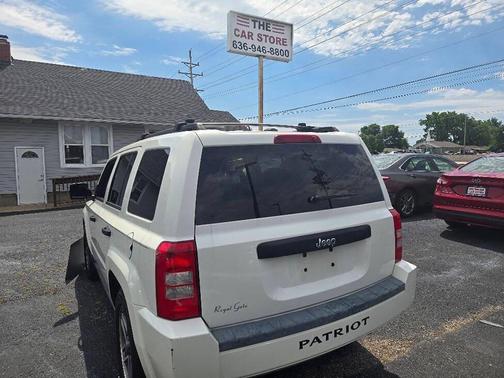 Stone White Clearcoat 2009 Jeep Patriot Sport