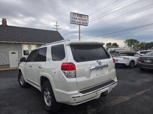 White 2010 Toyota 4Runner SR5