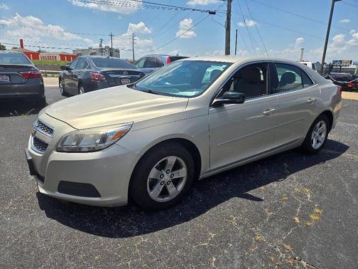 Champagne Silver 2013 Chevrolet Malibu 1LS