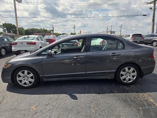 Urban Titanium Metallic 2009 Honda Civic LX