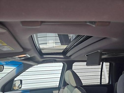 White 2015 Honda Pilot SE