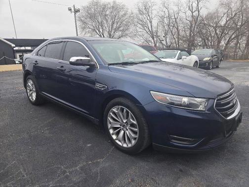 2016 Ford Taurus Limited