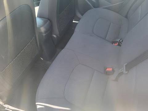 Clear White 2014 Kia Rio EX