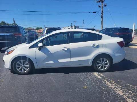 Clear White 2014 Kia Rio EX