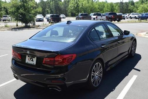Photo 5 of 33 of 2017 BMW 530 i