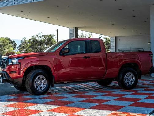 2023 Nissan Frontier S