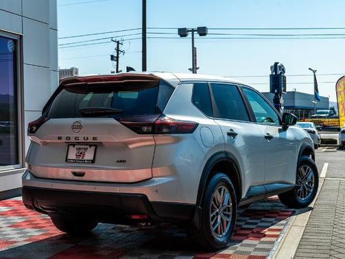 2025 Nissan Rogue S