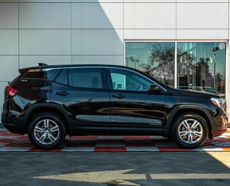 Ebony Twilight Metallic 2019 GMC Terrain SLE