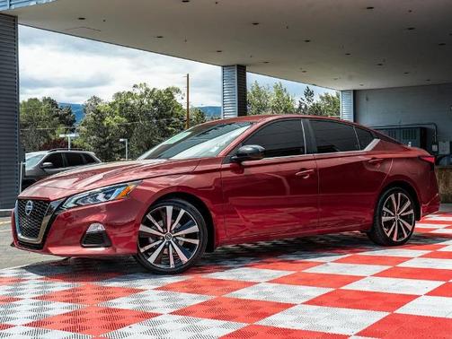 2020 Nissan Altima 2.5 SR