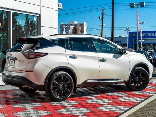2023 Nissan Murano SV