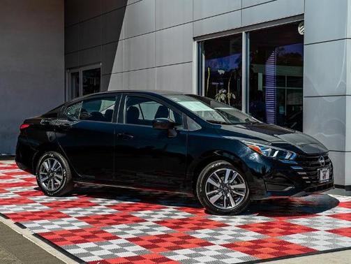 2023 Nissan Versa 1.6 SV