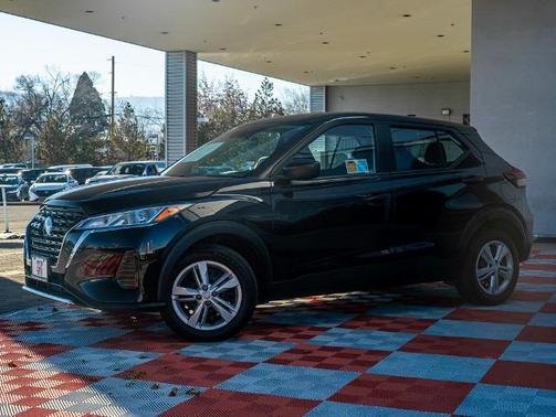 2024 Nissan Kicks S