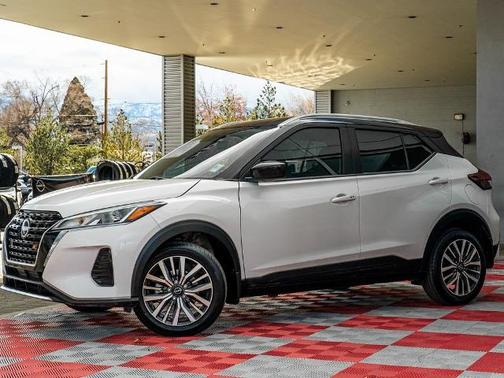 2023 Nissan Kicks SV