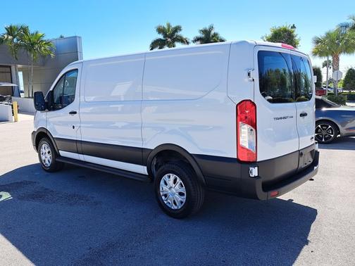 2024 Ford Transit-250 BASE