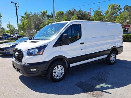 2024 Ford Transit-250 BASE