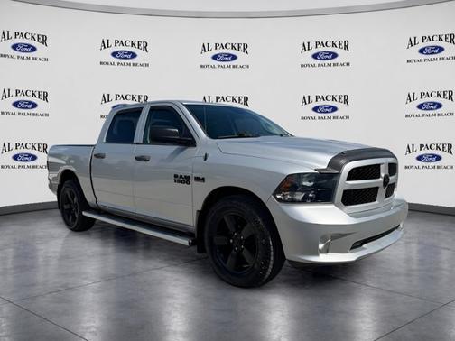 Bright Silver Clearcoat Metallic 2018 RAM 1500 ST