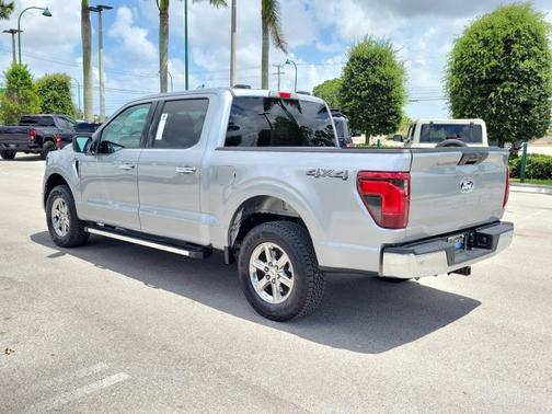 ICONIC SILVER METALLIC 2025 Ford F-150 XLT