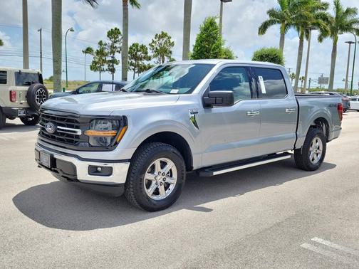 ICONIC SILVER METALLIC 2025 Ford F-150 XLT