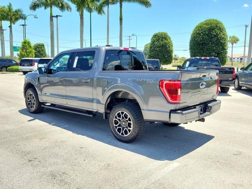 CARBONIZED GRAY METALLIC 2023 Ford F-150 XLT