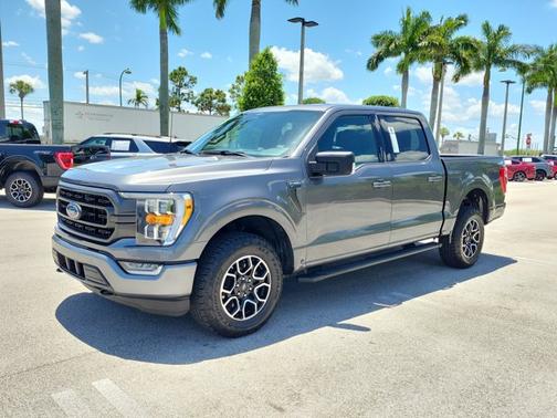 CARBONIZED GRAY METALLIC 2023 Ford F-150 XLT
