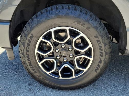 CARBONIZED GRAY METALLIC 2023 Ford F-150 XLT