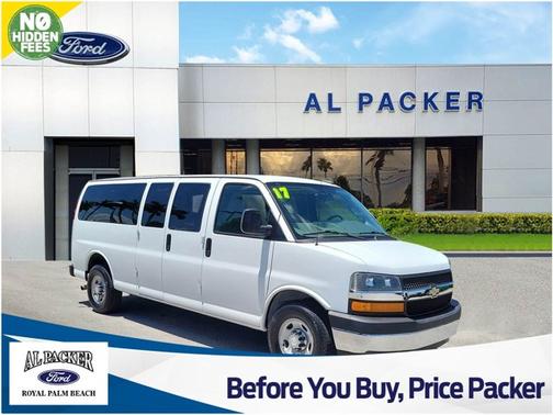 Summit White 2017 Chevrolet Express 3500 LT