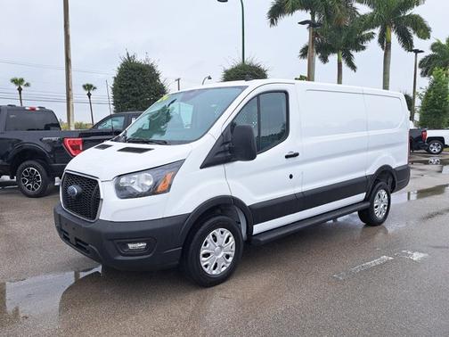2024 Ford Transit-250 BASE
