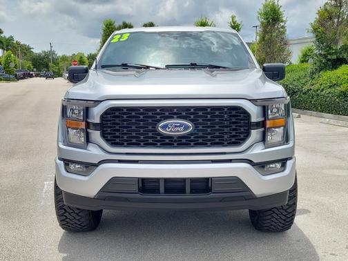 ICONIC SILVER METALLIC 2023 Ford F-150 XL