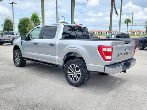 ICONIC SILVER METALLIC 2023 Ford F-150 XL